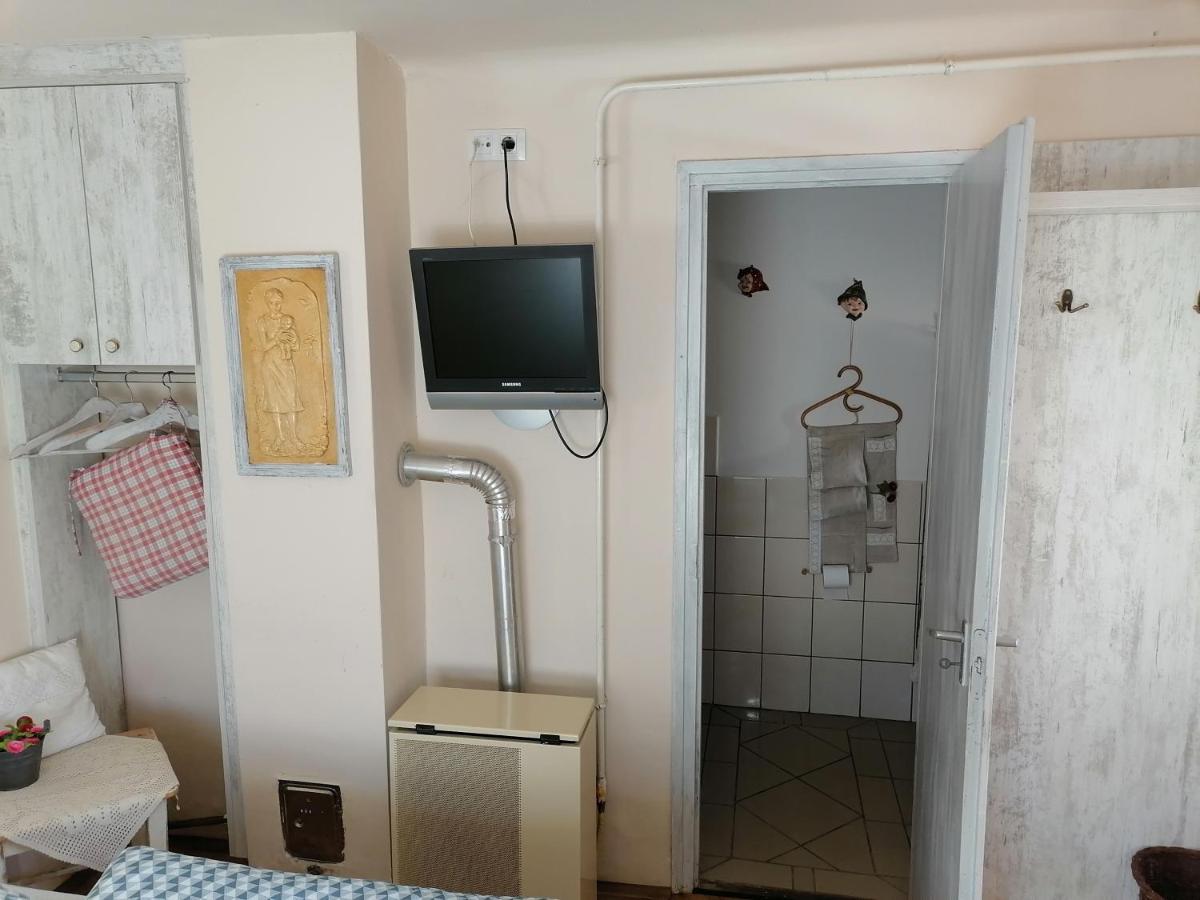 Mives Vendeghaz Hotel Pogány Eksteriør billede